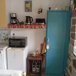 Tiny Cantalou Holiday home Saint-Martin-sous-Vigouroux