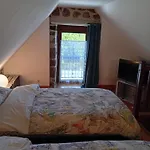 Holiday home Tiny Cantalou Saint-Martin-sous-Vigouroux